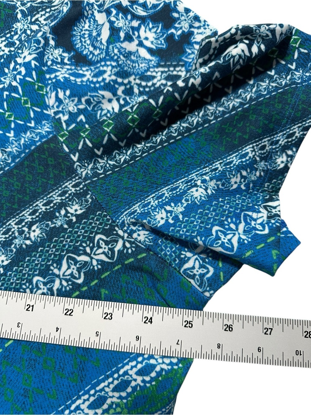 Catherines Blue Teal Patterned V-Neck Tunic 2X - Picture 6 of 8
